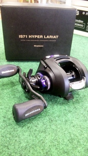 メガバス 新作ベイトキャスティングリール IS71HL ハイパー